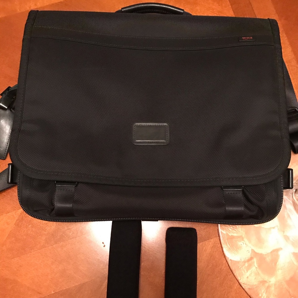 Tumi Computer Bag. T-Pass Tumi